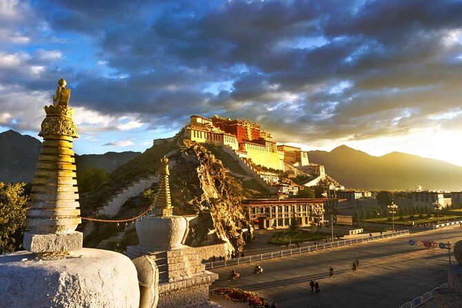 Private Guided Day Tour Potala Palace and Sera Monastery - Meeting and Pickup Details