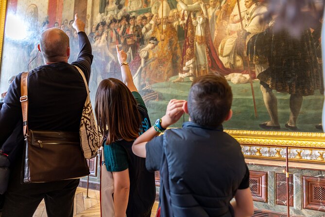 Private Guided Family Tour of Versailles Palace - Guide Engagement With Children