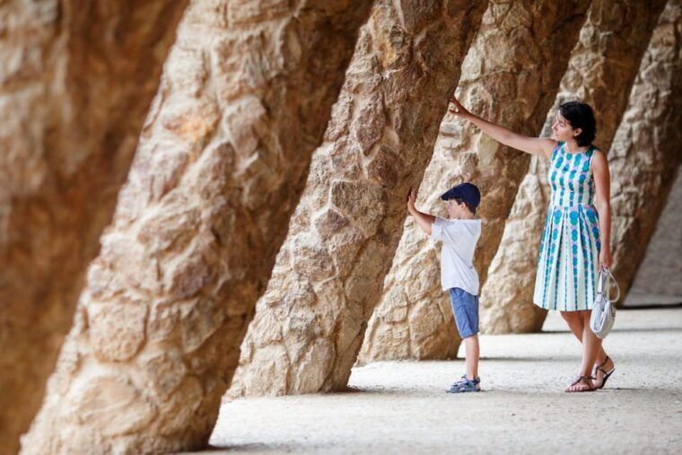 Private Guided Family Walking Tour in Barcelona - The Palau De La Generalitat De Catalunya