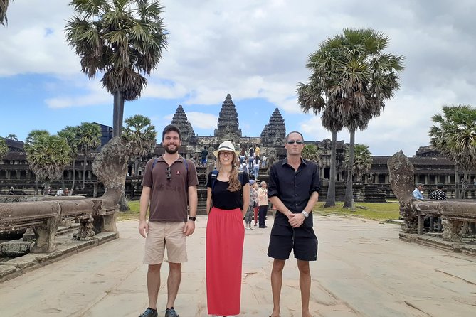 Private Guided One-Day Angkor Wat Tour - Reviews