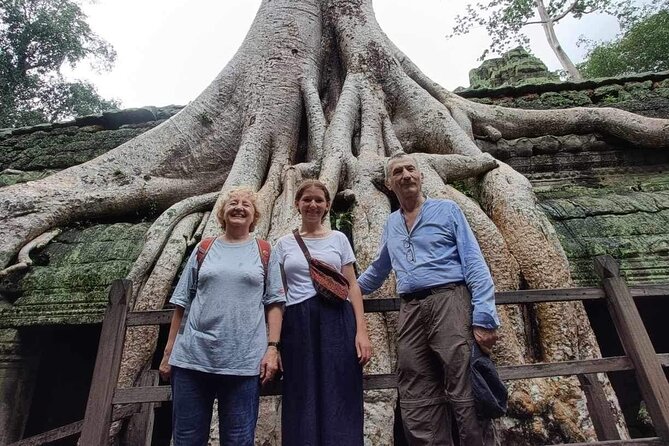 Private Guided One-Day Angkor Wat Tour - Background