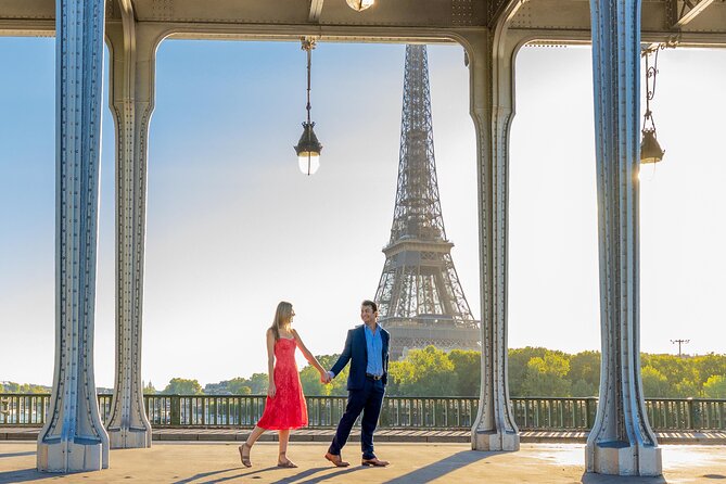Private Guided Photoshoot Experience at the Eiffel Tower - Meeting and Pickup Details