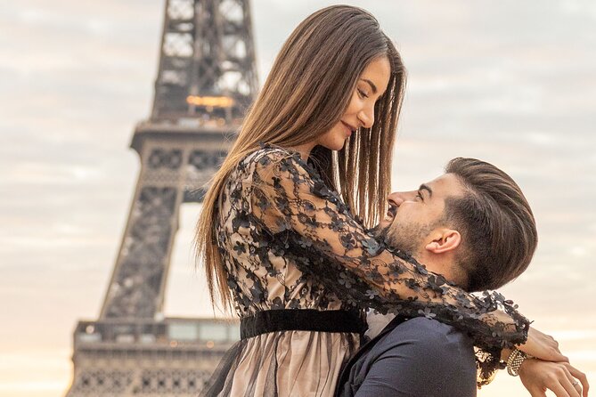 Private Guided Photoshoot Experience at the Eiffel Tower - Common Questions