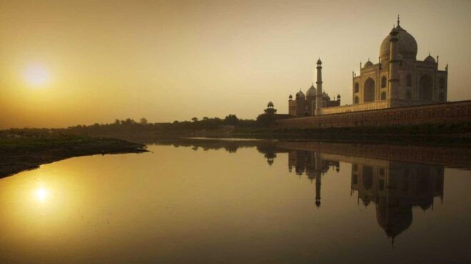 Private Guided Taj Mahal and Agra Tour (Mumbai - Hydrabad) - Tour Exclusions