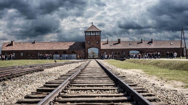Private Guided Tour From Prague to Auschwitz Birkenau - Booking Details and Flexibility