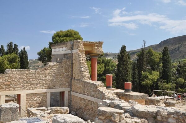 Private Guided Tour in Heraklion City and Knossos Palace - Booking and Cancellation Policy