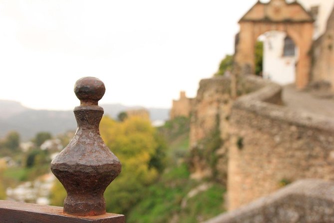 Private Guided Tour in Ronda - Crossing the Iconic New Bridge