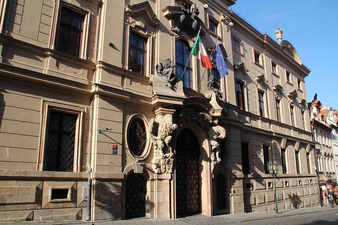 Private Guided Tour in the Little Side District of Prague - Reservation Process