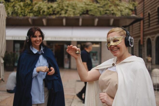 Private Guided Tour in Verona Accompanied by an Angel. - Guided Experience