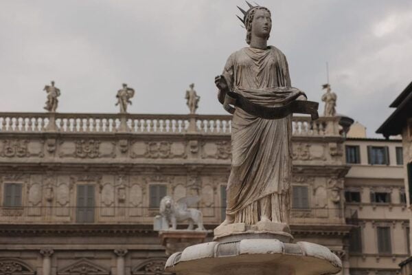 Private Guided Tour in Verona Accompanied by an Angel. - Booking Information