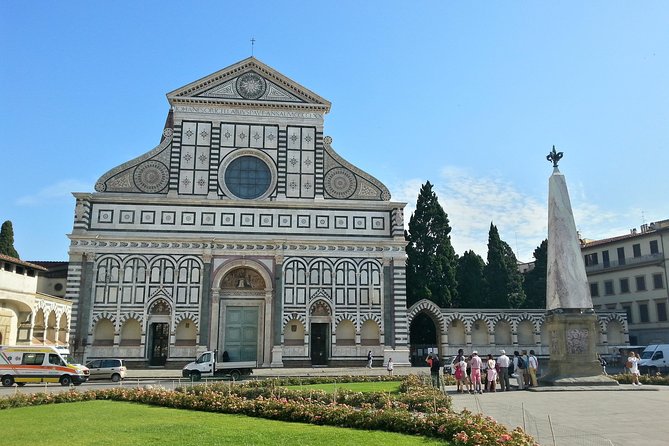 Private Guided Tour of Florence Basilicas and Their Cloisters - Visit Three Beautiful Churches