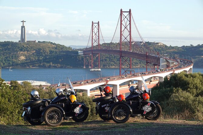 Private & Guided Tour of Lisbon and Cristo Rei by Sidecar - Discover the Magnificent Cristo Rei Statue