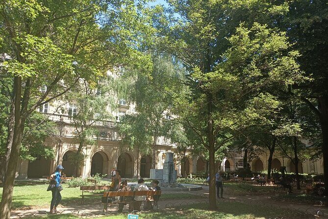 Private guided tour of Lyon - 3 to 4 hours - Final Thoughts