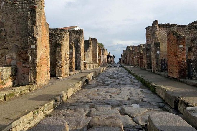 Private Guided Tour of Pompeii. Sunset Tour - Booking and Availability
