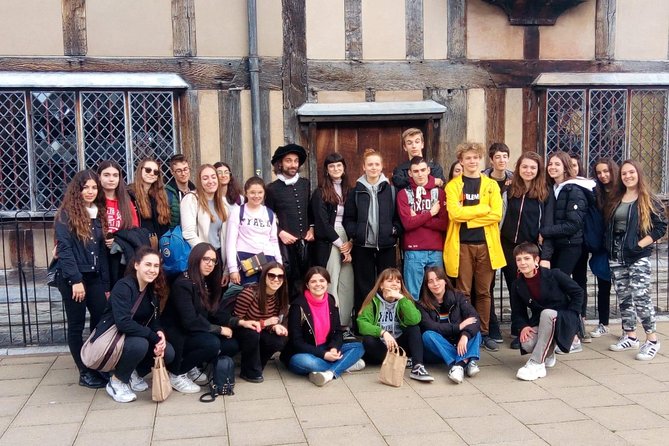 PRIVATE Guided Tour of Shakespeares Stratford Upon Avon - Listen to Commentary About Shakespeare and English History