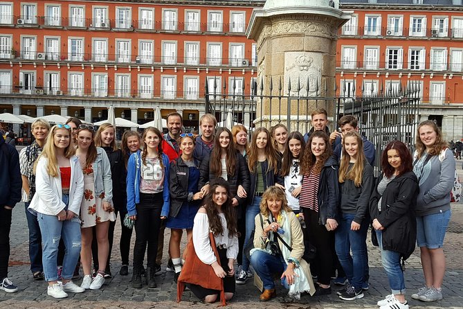 Private Guided Tour Of The Royal Palace & Old Madrid - Exploring the Rooms of Europes Largest Palace