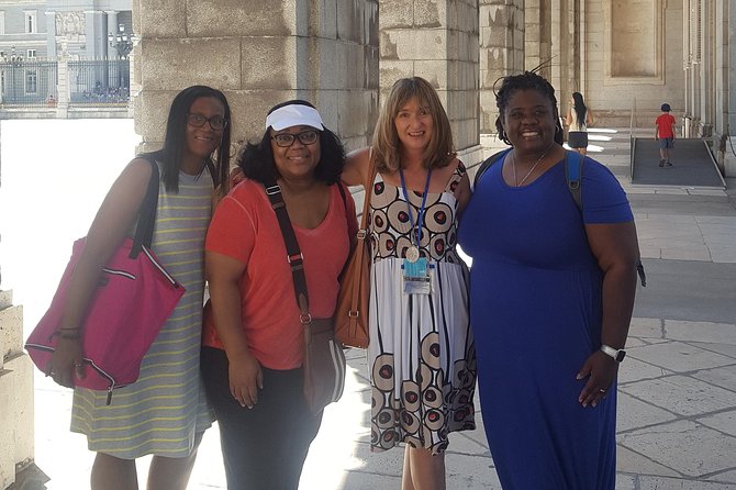 Private Guided Tour Of The Royal Palace & Old Madrid - Personalized Experience With a Knowledgeable Guide