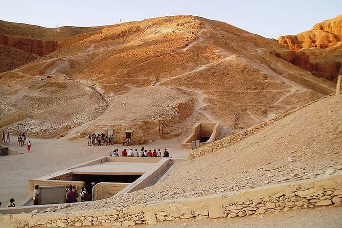 Private Guided Tour of West Bank in Luxor With Hotel Pickup - Tour Expectations and Accessibility