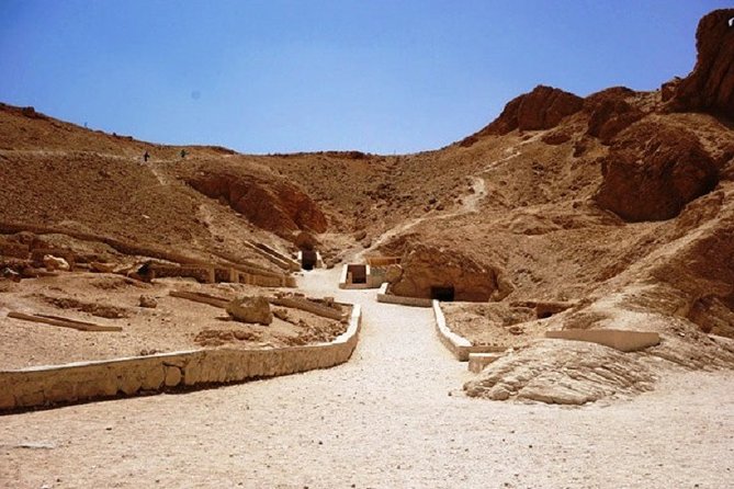 Private Guided Tour of West Bank in Luxor With Hotel Pickup - Pricing and Group Size Variations