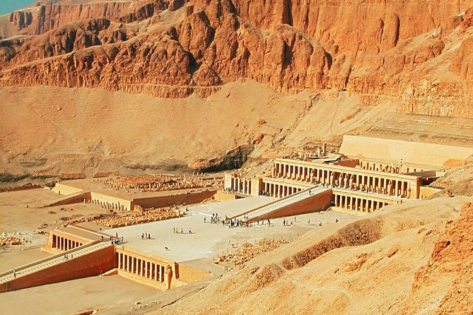 Private Guided Tour of West Bank in Luxor With Hotel Pickup - Private Guide and Transportation