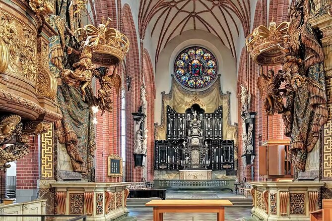 Private Guided Tour "Sacred Stones: The Stockholm Cathedral" (1H) - End Point and Accessibility