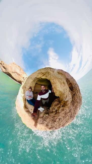 Private guided tour to Algarve,Benagil cave from Lisbon - An In-Depth Look at the Algarve Day Tour