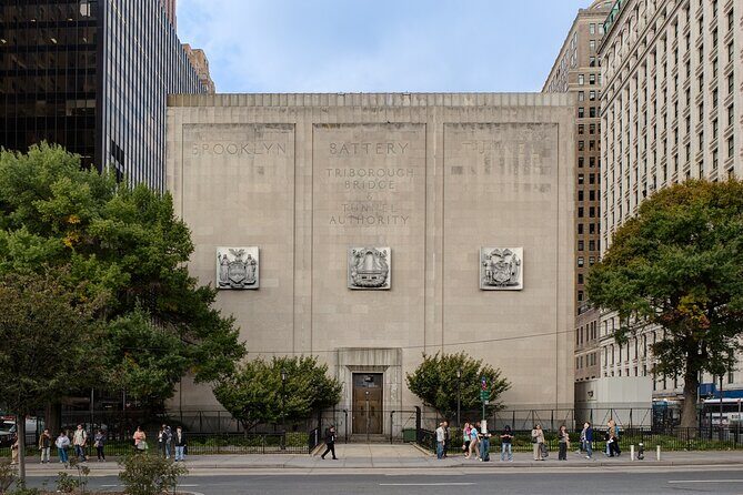 Private Guided Tour to Men in Black Movie New York Locations - Exploring the NYC Men in Black Tour in Detail