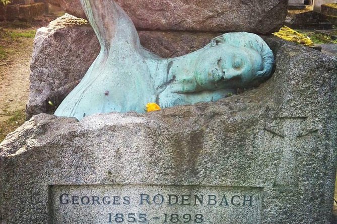 Private Guided Tour to Père Lachaise Cemetery in Paris - Common Questions