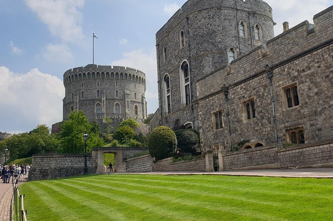 Private Guided Tour Windsor Castle Stonehenge - Pricing and Inclusions