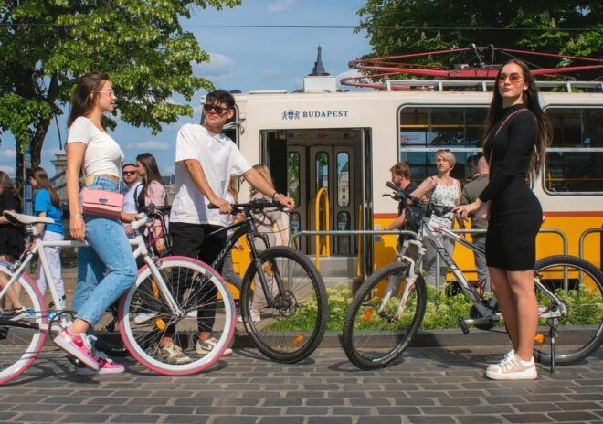 PRIVATE Guided Tours in Budapest on BIKE-PRIVATE - Booking Information