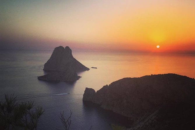 Private Guided Walking Tour - Es Vedra Sunset - What To Expect