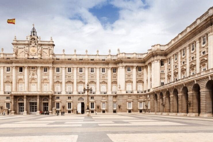 Private Guided Walking Tour in Madrid - Tour Details