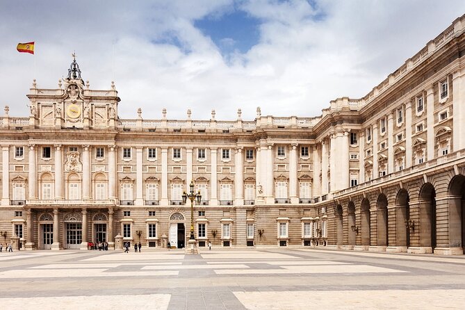 Private Guided Walking Tour in Madrid - Meeting and Pickup Information