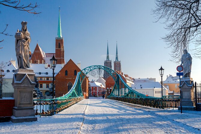 Private Guided Walking Tour in Wroclaw - Pickup and Meeting Details