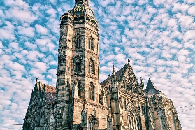 Private Guided Walking Tour of Budapest - Tour Overview