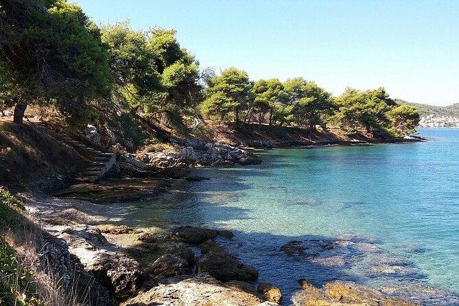 Private Half-Day Boat Tour to Nearby Islands in Zadar With Drinks - Refreshments Onboard