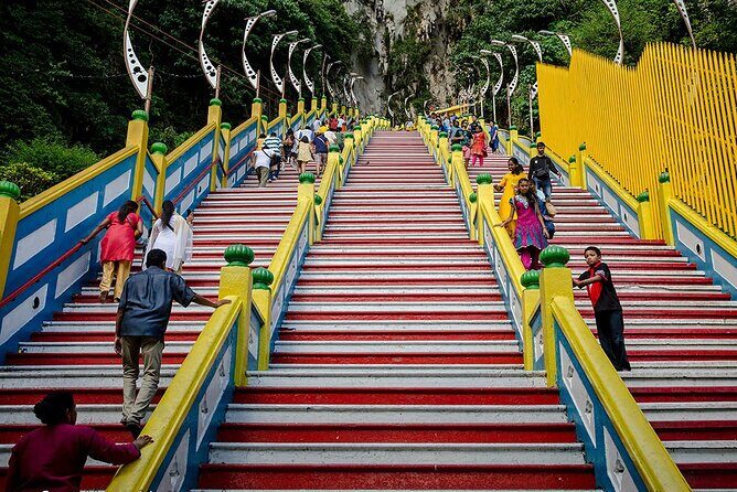 Private Half-Day Discovery: Batu Caves & Cultural Landmarks - Who Is This Tour Best Suited For?