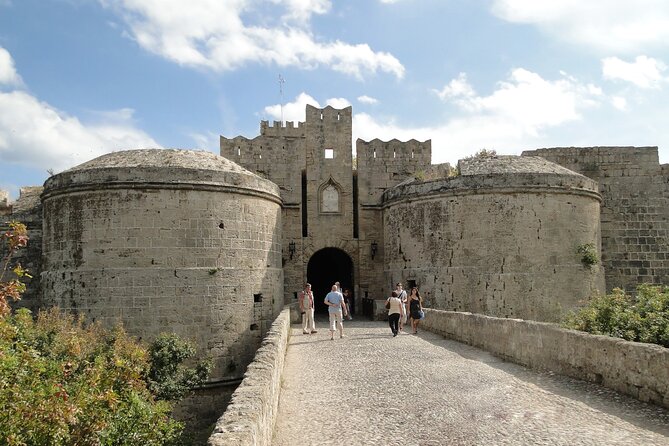 Private Half Day Guided Tour to Rhodes New and Old Town - Tour Overview