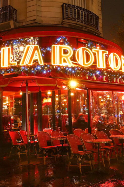 Private Half Day Historical Walking Tour in Paris - Immersive Tour Description