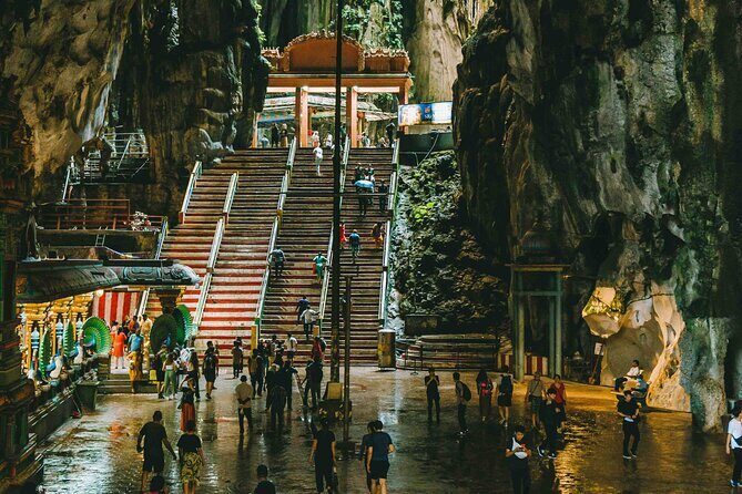 Private Half Day Kuala Lumpur City and Batu Caves Cultural Tour - Chinatown – A Snapshot of Local Life