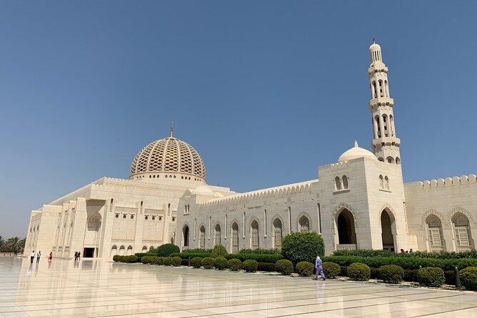 Private Half Day Muscat + Half Day Sidab Hike - Group Size and Pricing