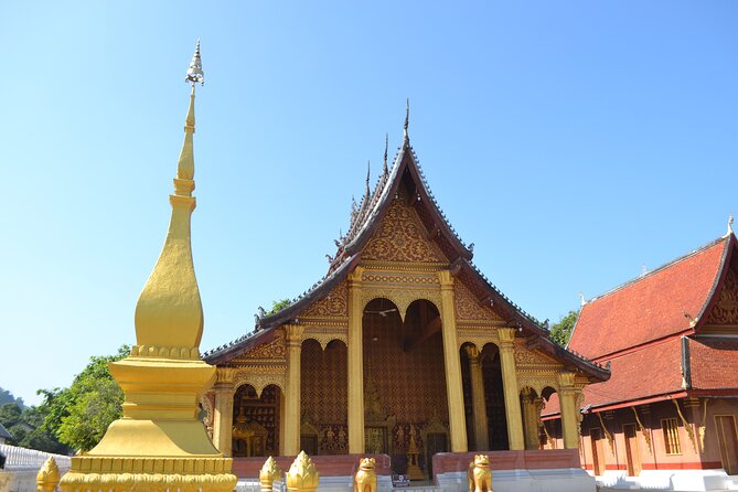 Private Half Day Pedalling Leisurely Through Luang Prabang - Transportation and Bike Usage