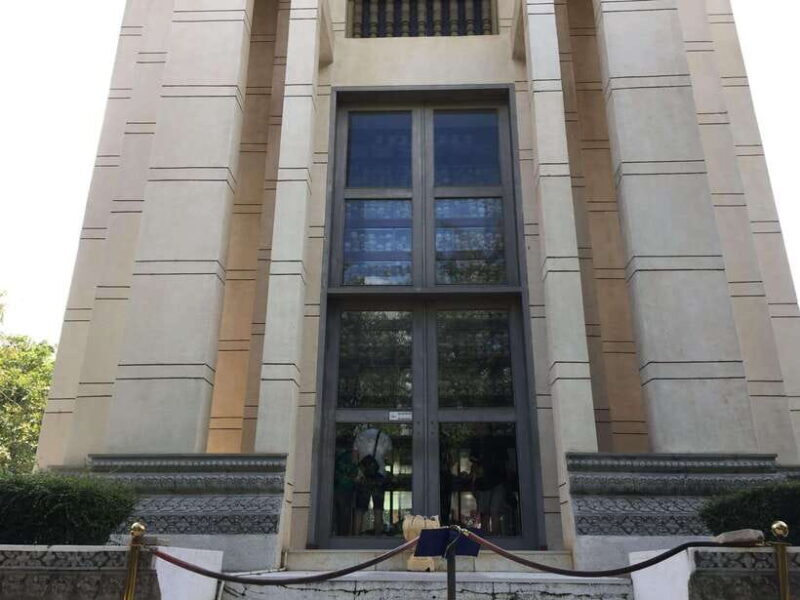 Private Half Day to Killing Field and S21 Genocidal Museum - An In-Depth Look at the Experience