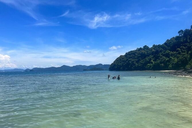 Private Half Day Tour in Private Island & Pregnant Lake Maiden - Accessibility & Participation