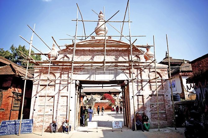 Private Half-Day Tour of Bhaktapur Durbar Square - Dress Code and Accessibility Information