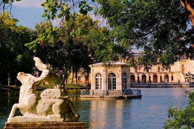 Private Half Day Trip: Paris to Castle Fontainebleau - Meeting and Pickup Information