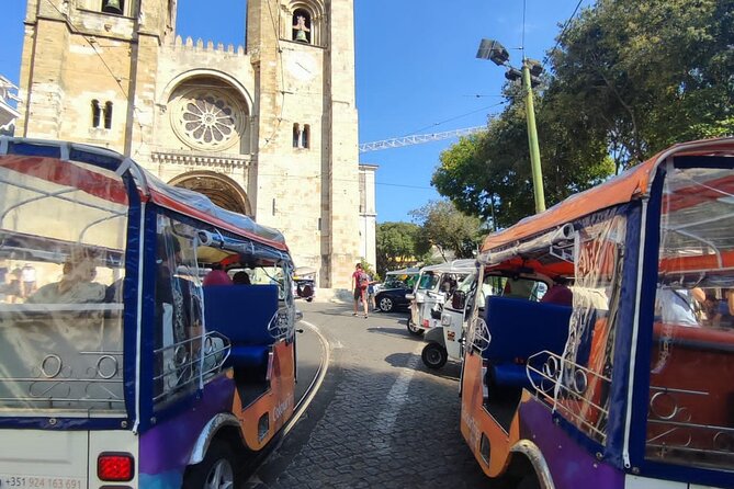Private Half Day Tuk Tuk Tour of Lisbon City - Meeting and Pickup