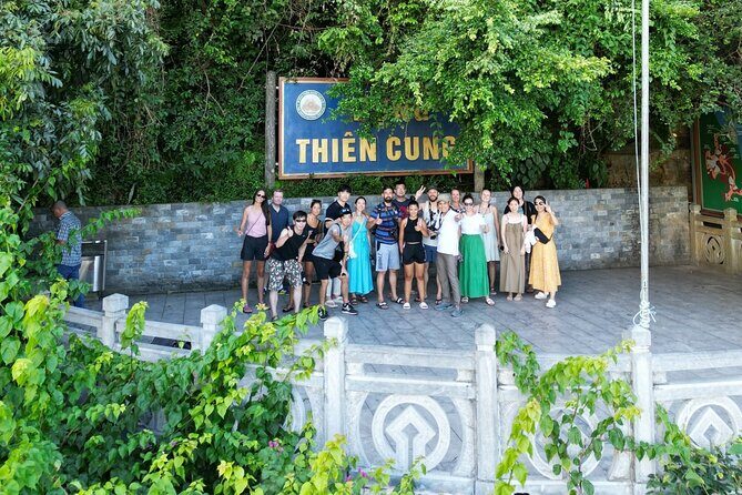 Private Halong Bay Day Tour: Transfer, Lunch, Guide, Entrance Fee - Frequently Asked Questions