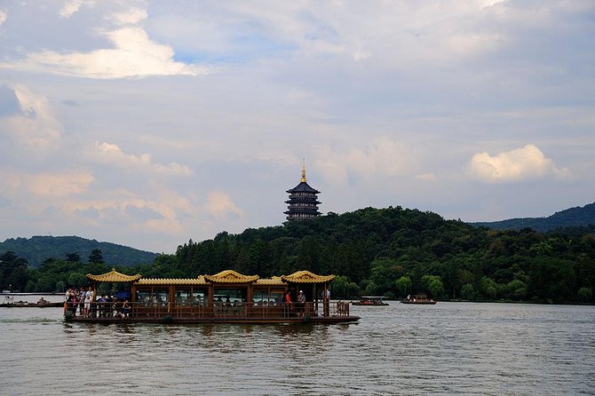 Private Hangzhou Day Tour to Cruise in West Lake, Tea Plantation & Hefang Street - Itinerary Highlights