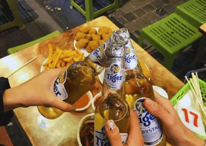 Private: Hanoi Street Food Tour With Train Street Experience - Inclusions and Amenities